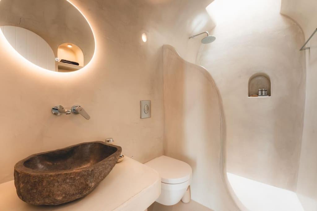 Akri Santorini With Heated Jacuzzi Villa Emporio  Dış mekan fotoğraf