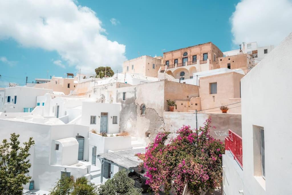 Akri Santorini With Heated Jacuzzi Villa Emporio  Dış mekan fotoğraf